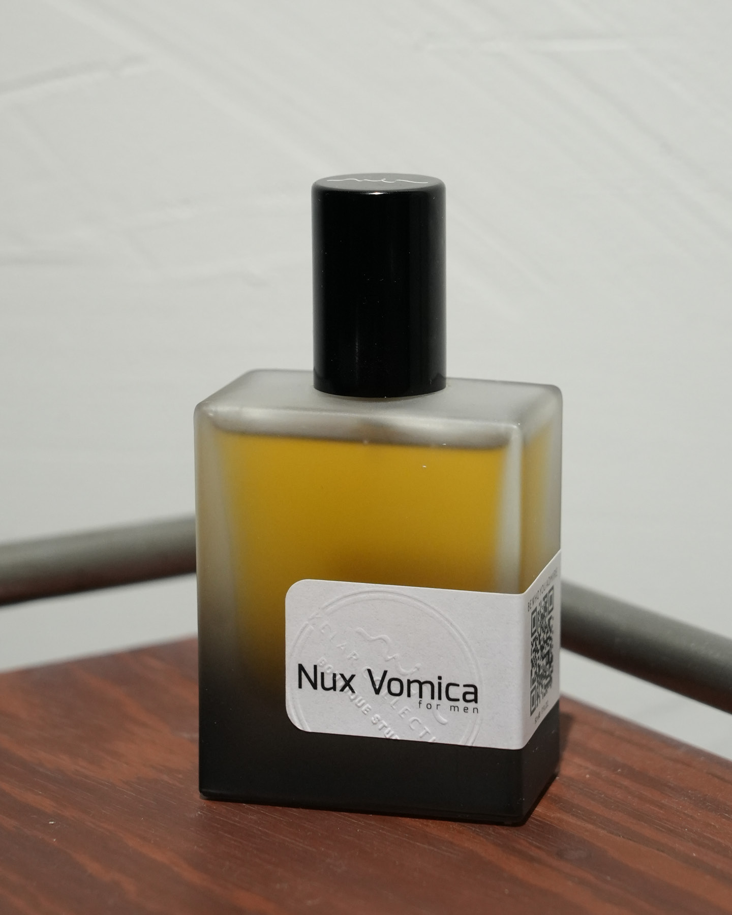 عطر 50 میل کلار ناکس وُمیکا